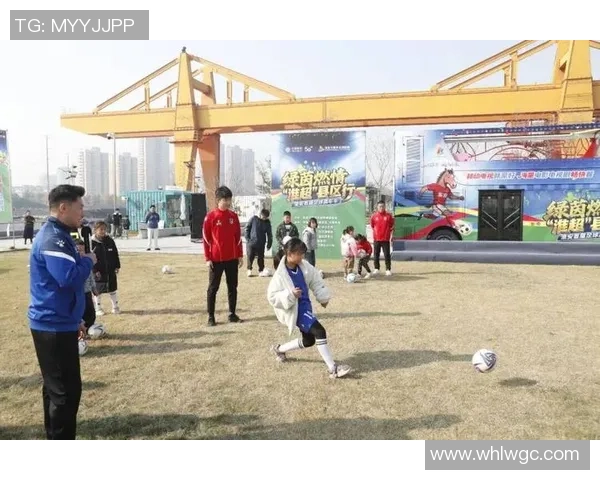 淮安足球场聚焦球星魅力 打造足球文化新高地